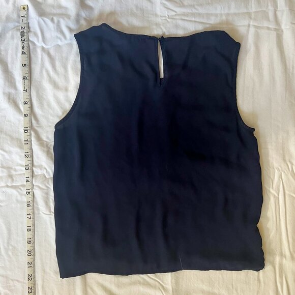 Forever 21 Lace Tank with Keyhole Detail - Picture 4 of 4